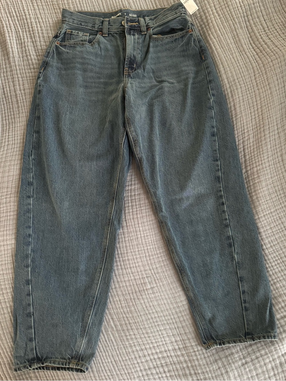 NWT Old Navy Extra High-Rise Balloon Jeans Size 6 100% Cotton